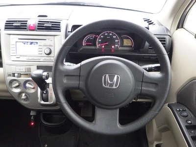 HONDA ZEST