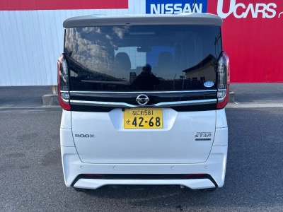 NISSAN ROOX