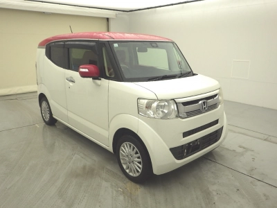 HONDA N-BOX SLASH