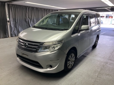 NISSAN SERENA