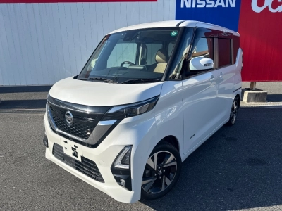 NISSAN ROOX