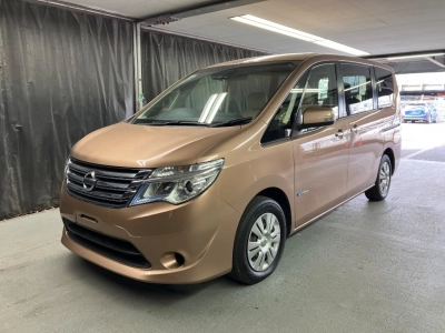 NISSAN SERENA