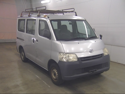 TOYOTA LITE ACE VAN