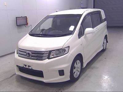 HONDA FREED SPIKE