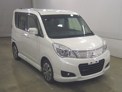 MITSUBISHI DELICA D:2
