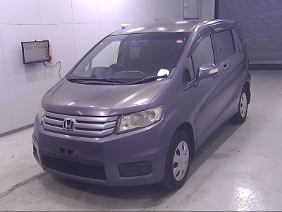 HONDA FREED SPIKE
