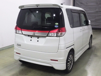 MITSUBISHI DELICA D:2