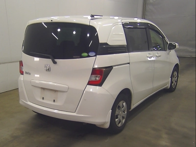 HONDA FREED SPIKE