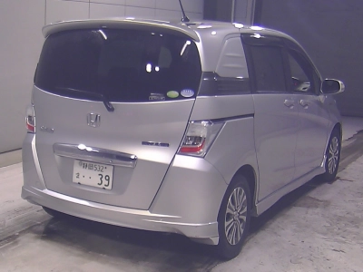 HONDA FREED SPIKE