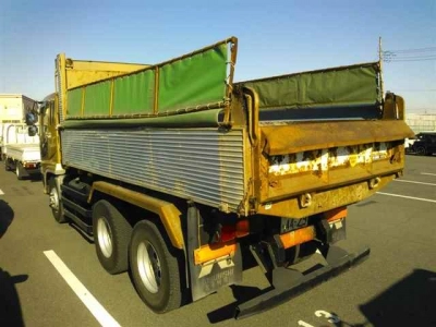 MITSUBISHI FUSO SUPER GREAT