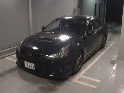 SUBARU LEGACY B4