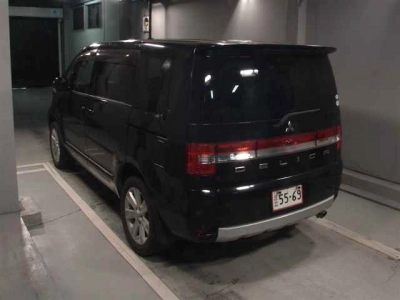 MITSUBISHI DELICA D:5