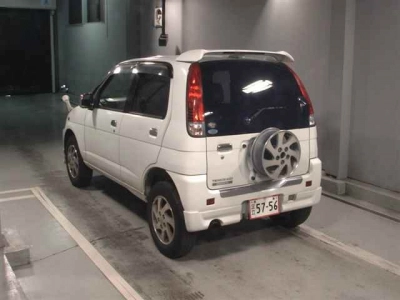 DAIHATSU TERIOS KID