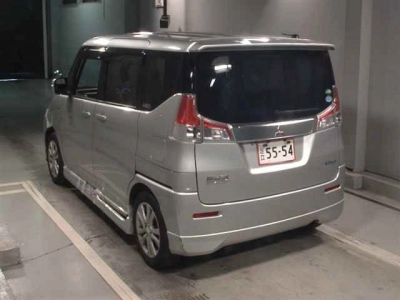 MITSUBISHI DELICA D:2