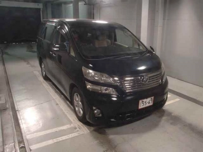 TOYOTA VELLFIRE
