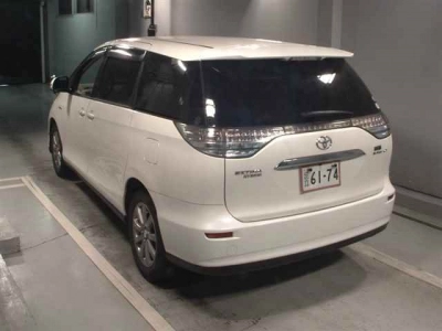 TOYOTA ESTIMA HYBRID