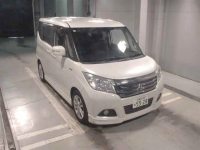 MITSUBISHI DELICA D:2