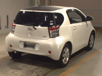TOYOTA IQ