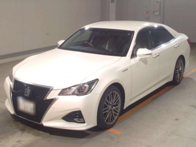 TOYOTA CROWN HYBRID