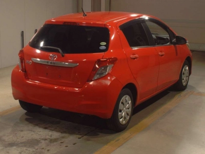TOYOTA VITZ