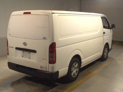 TOYOTA REGIUS VAN