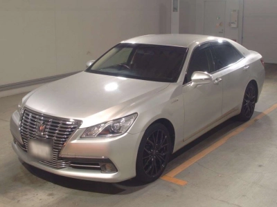 TOYOTA CROWN HYBRID