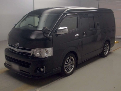 TOYOTA HIACE WAGON