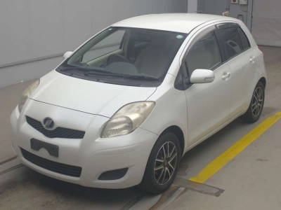 TOYOTA VITZ