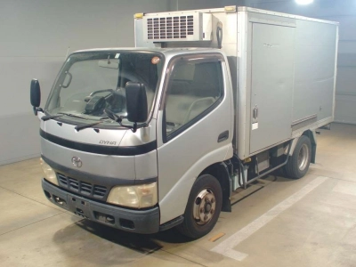TOYOTA DYNA TRUCK