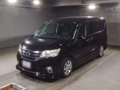 NISSAN SERENA