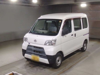 TOYOTA PIXIS VAN
