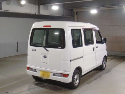 TOYOTA PIXIS VAN