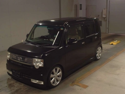 TOYOTA PIXIS SPACE