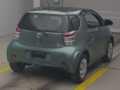 TOYOTA IQ