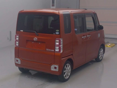 DAIHATSU WAKE