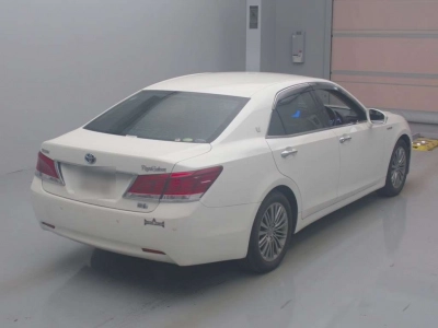 TOYOTA CROWN HYBRID