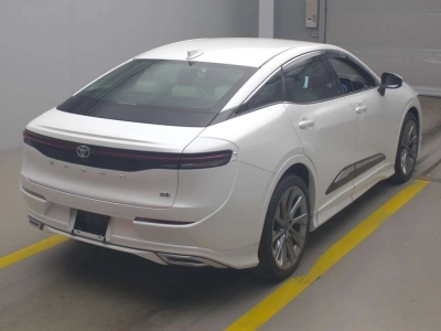 TOYOTA CROWN CROSSOVER