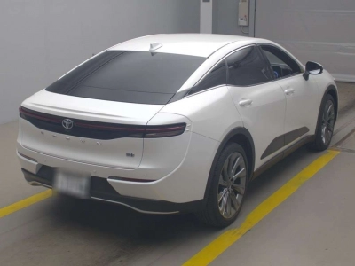 TOYOTA CROWN CROSSOVER