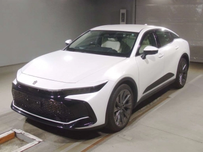 TOYOTA CROWN CROSSOVER