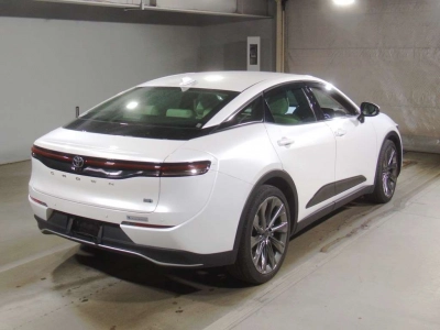 TOYOTA CROWN CROSSOVER