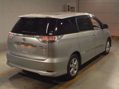 TOYOTA ESTIMA HYBRID