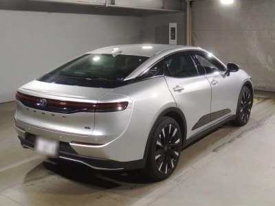 TOYOTA CROWN CROSSOVER