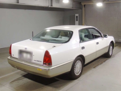 TOYOTA CROWN MAJESTA