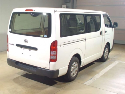 TOYOTA REGIUS VAN