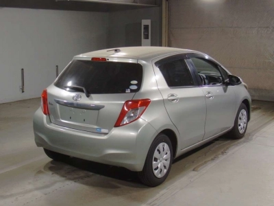 TOYOTA VITZ