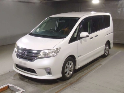 NISSAN SERENA