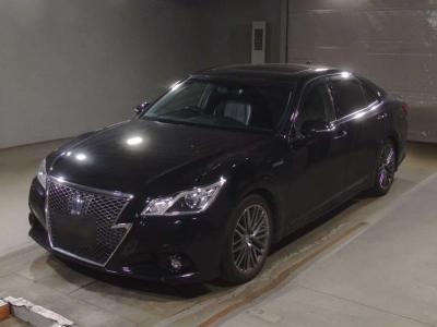 TOYOTA CROWN HYBRID