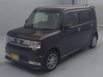 TOYOTA PIXIS SPACE