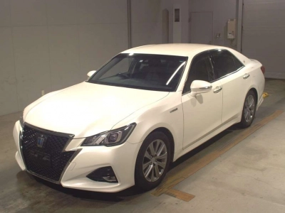 TOYOTA CROWN HYBRID