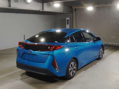 TOYOTA PRIUS PHV